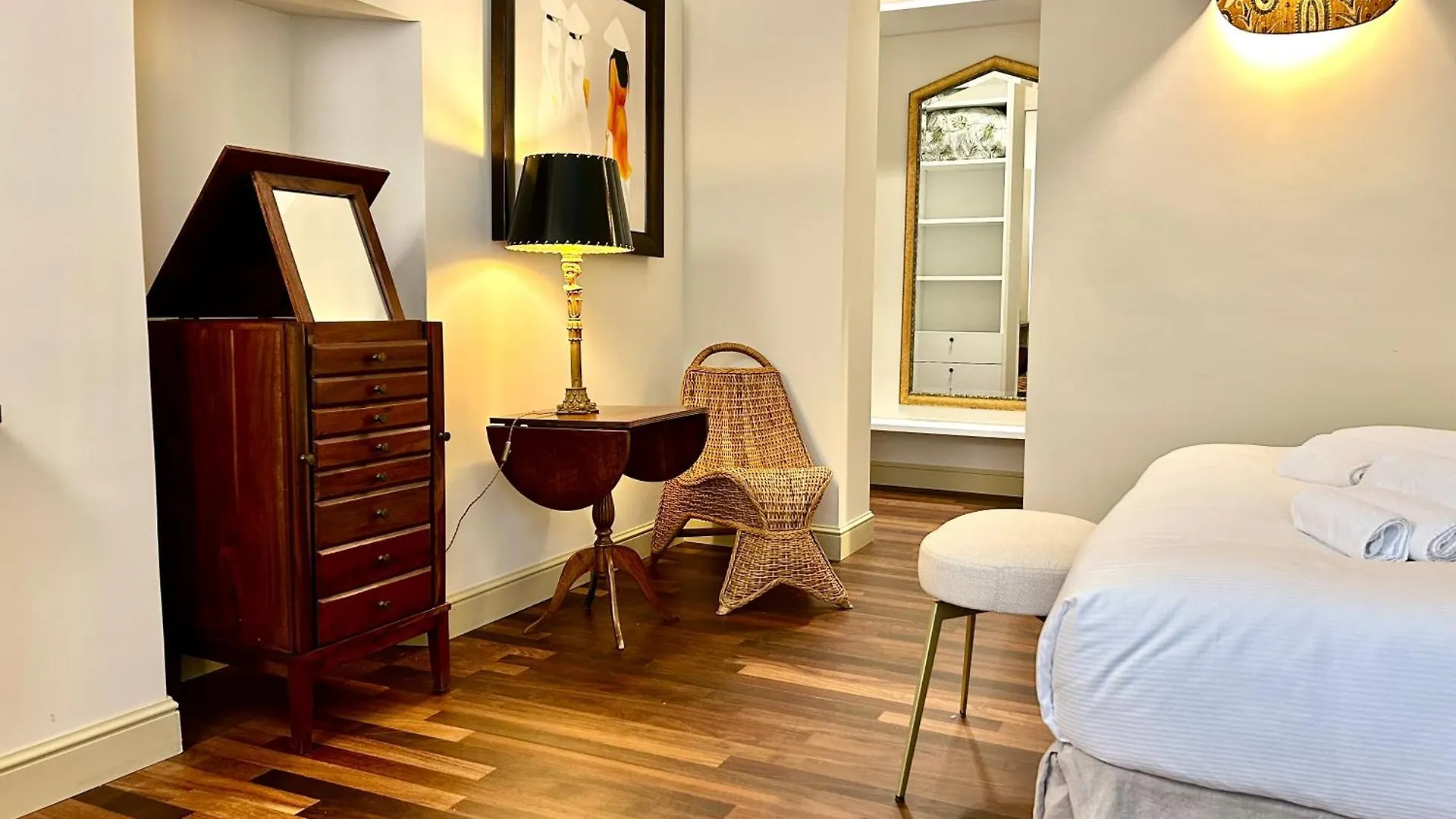 Via Monti, Cadorna Station, Historic Center Sforzesco Castle Appartement Milaan